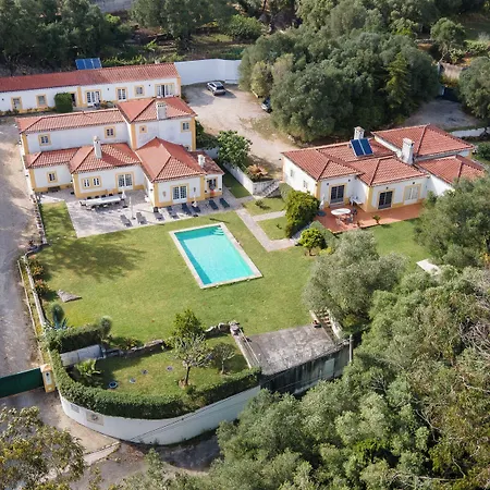 Frühstückspension Quinta Do Pe Descalco 4*